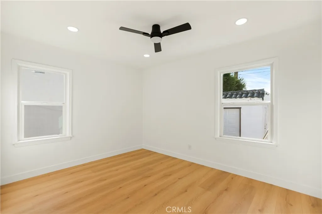 1626 W 60th Place, Los Angeles, California 90047 home-pic-13